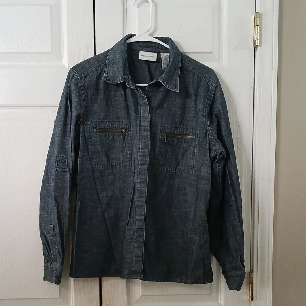 Liz Claiborne denim button down shirt lightweight shirt jacket Sz L NWO